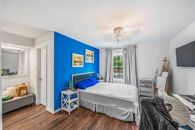 359 N Post Oak Lane 219, Houston, TX 77024