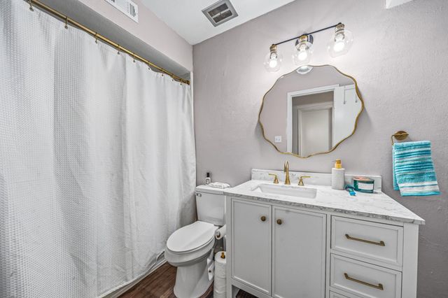 359 N Post Oak Lane 219, Houston, TX 77024