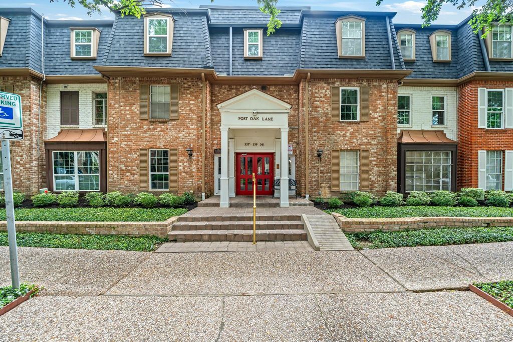 359 N Post Oak Lane 219, Houston, TX 77024