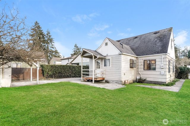 715 S 141st Street, Tacoma, WA 98444