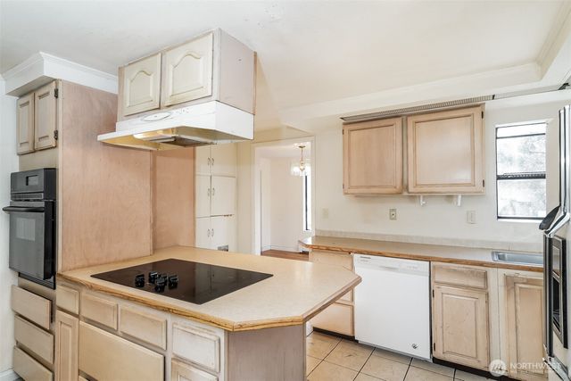 715 S 141st Street, Tacoma, WA 98444