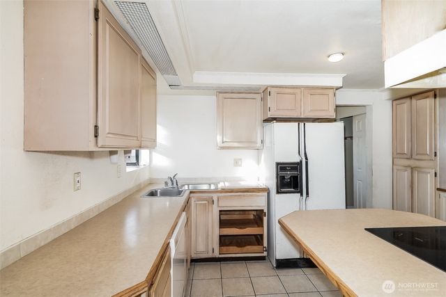 715 S 141st Street, Tacoma, WA 98444