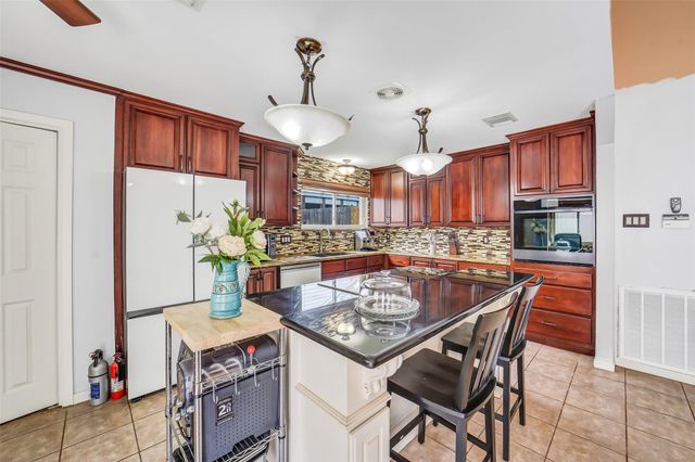 15910 Haven Hills Drive, Houston, TX 77084