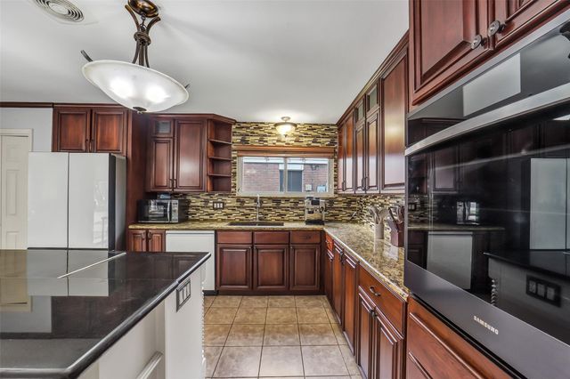 15910 Haven Hills Drive, Houston, TX 77084