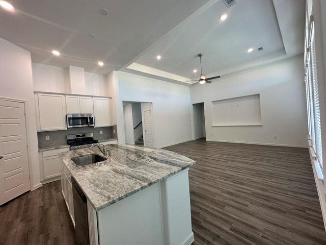 2506 Caspian Creek Lane, Iowa Colony, TX 77583