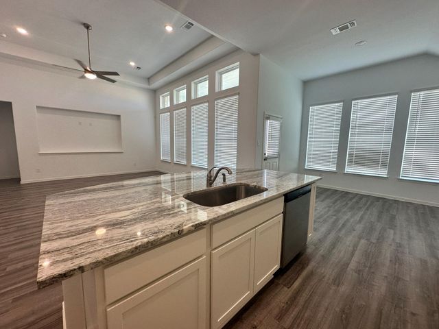 2506 Caspian Creek Lane, Iowa Colony, TX 77583