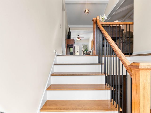 208 Overcreek Road, Greenville, SC 29607