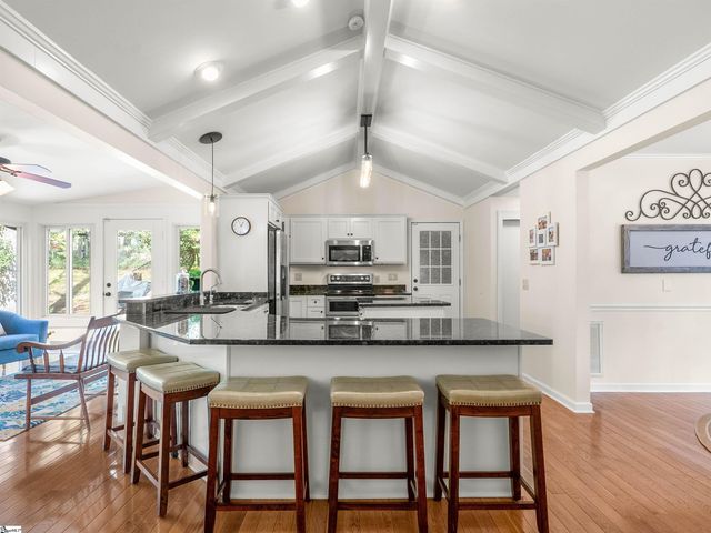 208 Overcreek Road, Greenville, SC 29607