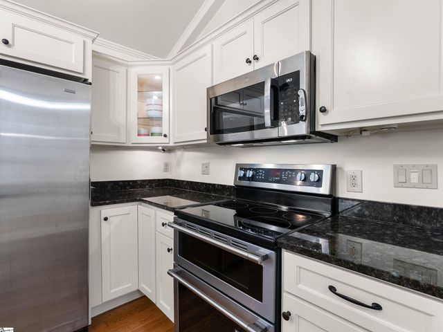 208 Overcreek Road, Greenville, SC 29607