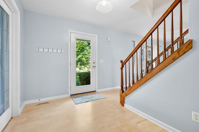 6737 Annandale Drive, Kalamazoo, MI 49009