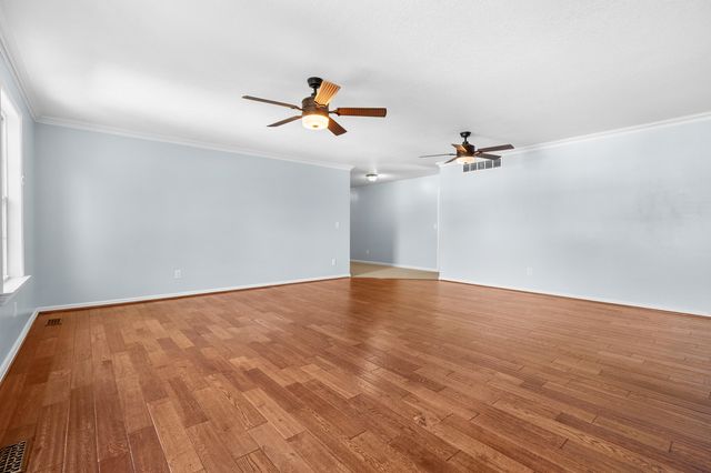 6737 Annandale Drive, Kalamazoo, MI 49009