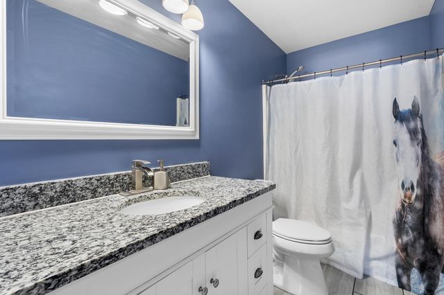 6737 Annandale Drive, Kalamazoo, MI 49009