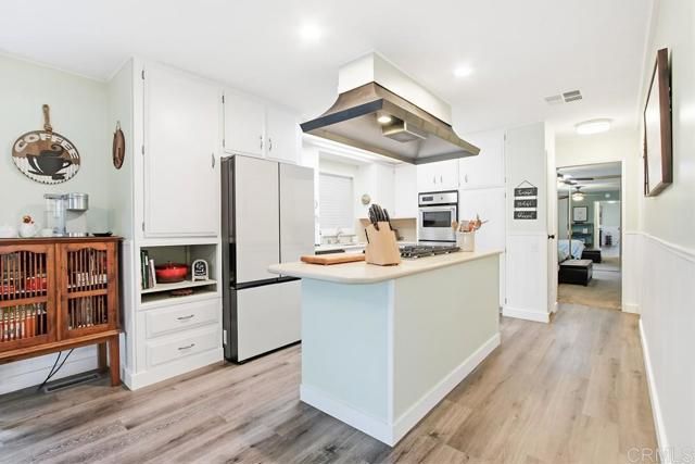 7008 San Bartolo St, Carlsbad, CA 92011