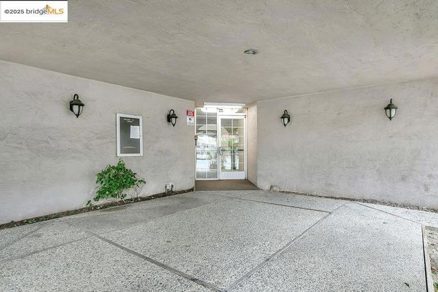 1699 Laguna Street 311, Concord, CA 94520