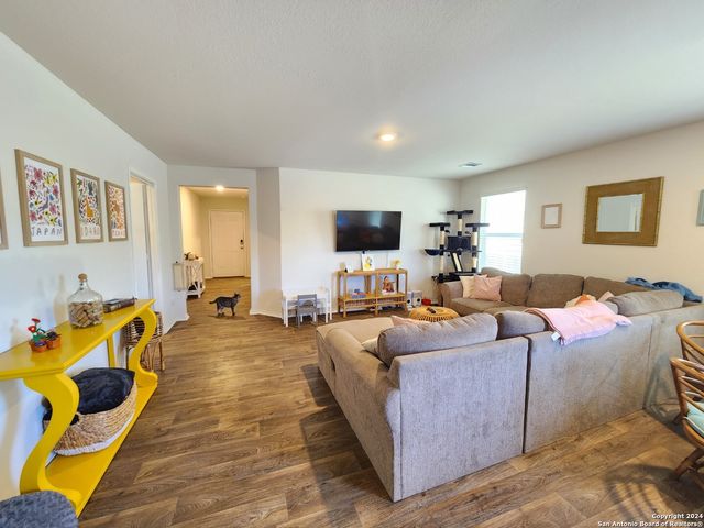 6619 DYNAMIC SOUND, San Antonio, TX 78252