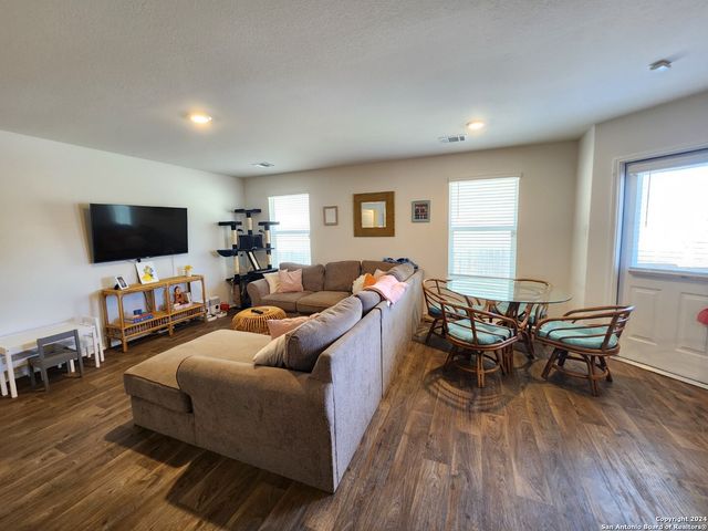 6619 DYNAMIC SOUND, San Antonio, TX 78252