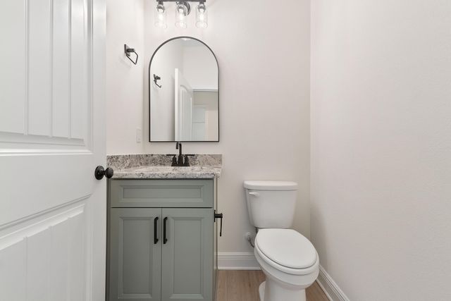 8370 Sevilla St Street, Navarre, FL 32566