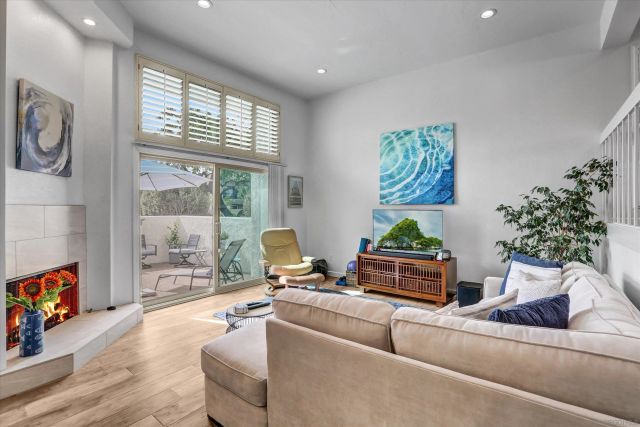 7440 Caminito Carlotta, San Diego, CA 92120