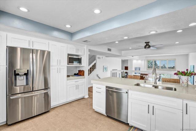 7440 Caminito Carlotta, San Diego, CA 92120