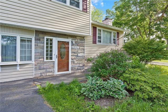 6268 Lakeshore Road, Cicero, NY 13039