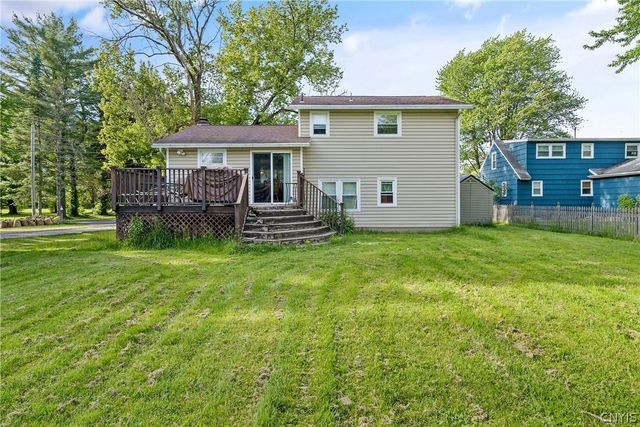 6268 Lakeshore Road, Cicero, NY 13039