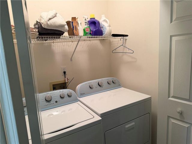 1105 Hunters Glen Drive, Woodstock, GA 30189