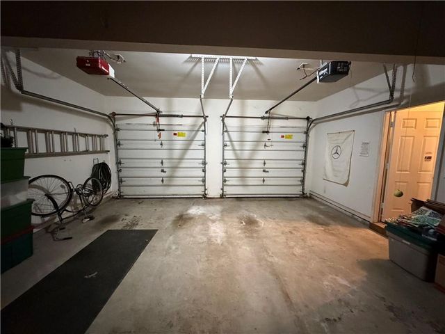 1105 Hunters Glen Drive, Woodstock, GA 30189