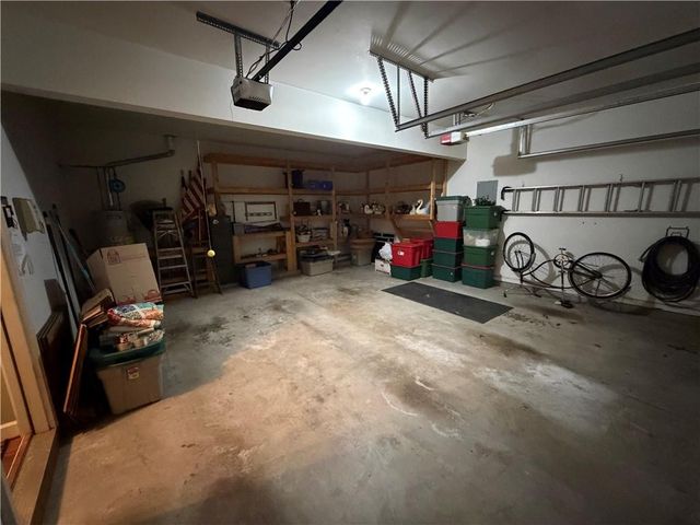 1105 Hunters Glen Drive, Woodstock, GA 30189