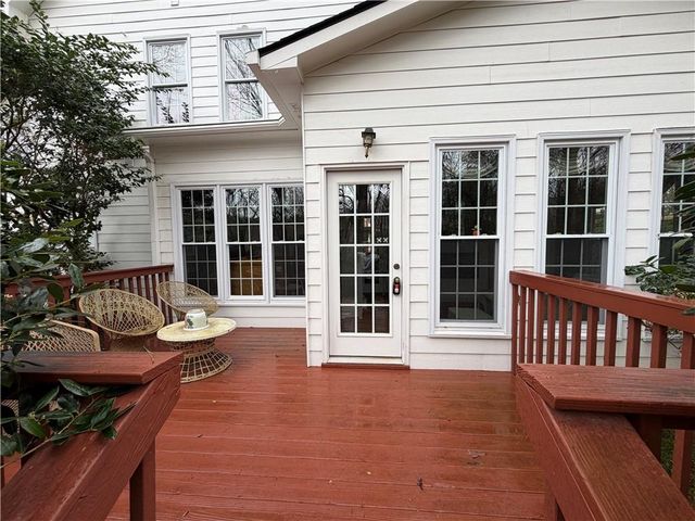 1105 Hunters Glen Drive, Woodstock, GA 30189