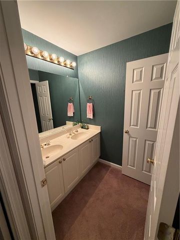 1105 Hunters Glen Drive, Woodstock, GA 30189