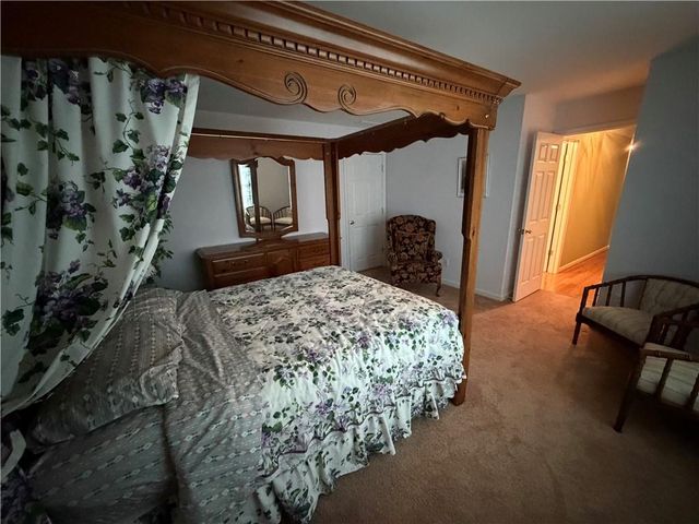 1105 Hunters Glen Drive, Woodstock, GA 30189