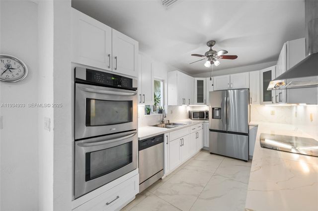 6960 Scott St, Hollywood, FL 33024