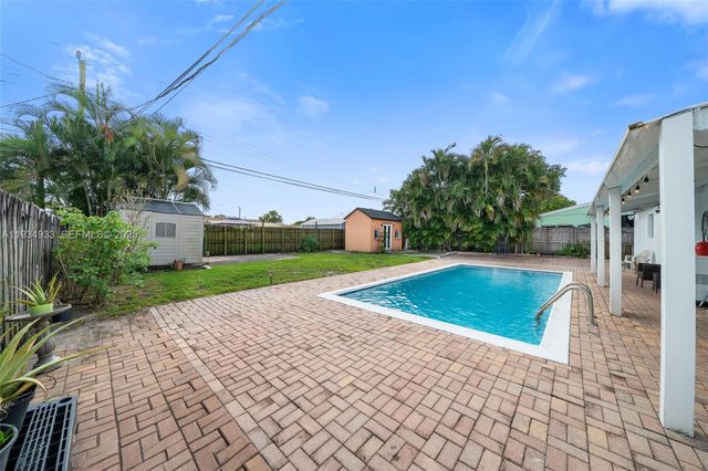 6960 Scott St, Hollywood, FL 33024