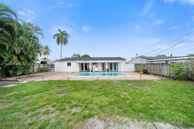 6960 Scott St, Hollywood, FL 33024