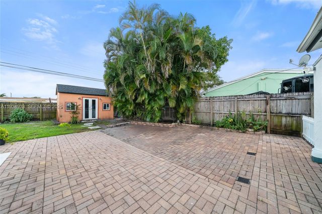 6960 Scott St, Hollywood, FL 33024