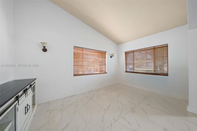 6960 Scott St, Hollywood, FL 33024