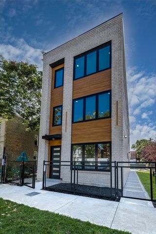 3327 W Division Street 3, Chicago, IL 60651