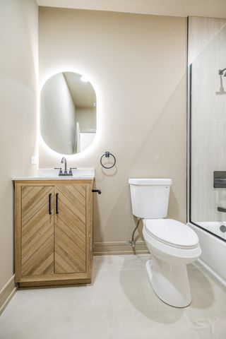 3327 W Division Street 3, Chicago, IL 60651