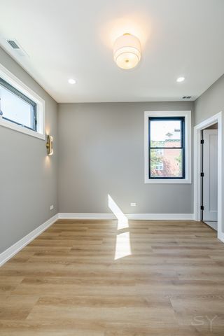 3327 W Division Street 3, Chicago, IL 60651