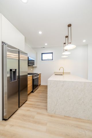 3327 W Division Street 3, Chicago, IL 60651