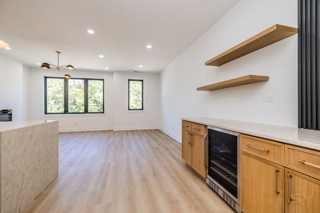 3327 W Division Street 3, Chicago, IL 60651