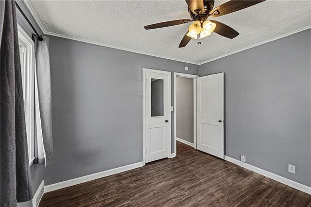 9201 E 68TH Terrace, Raytown, MO 64133