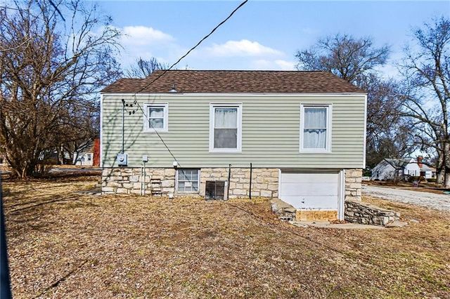 9201 E 68TH Terrace, Raytown, MO 64133