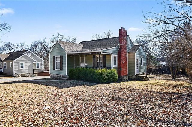 9201 E 68TH Terrace, Raytown, MO 64133