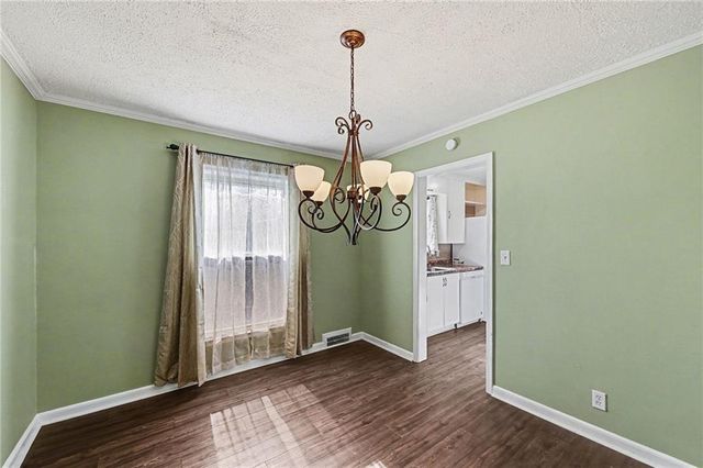 9201 E 68TH Terrace, Raytown, MO 64133