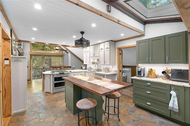 5397 Valley Mist Court, Peachtree Corners, GA 30092