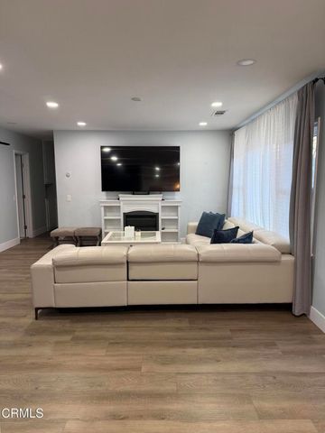 1075 Chevron Court, Pasadena, CA 91103