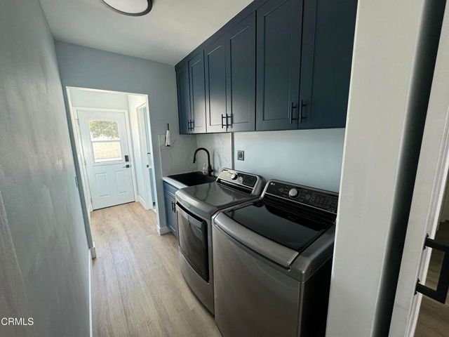 1075 Chevron Court, Pasadena, CA 91103