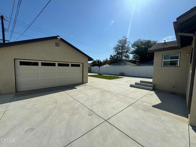 1075 Chevron Court, Pasadena, CA 91103