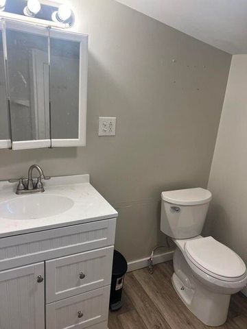 914 W Maumee Street, Adrian, MI 49221